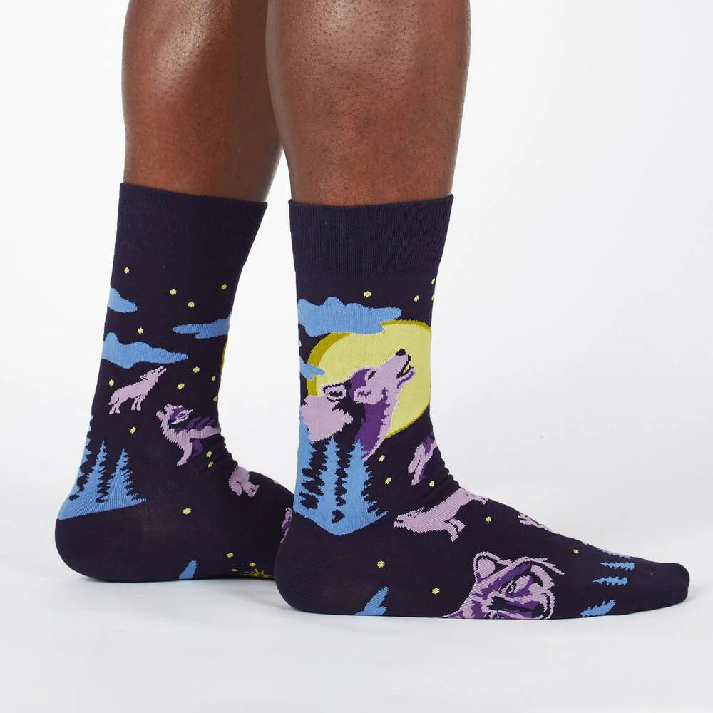 6 WOLF MOON SOCKS