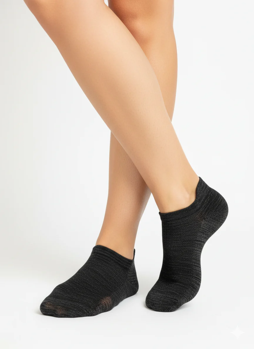 BLACK TEXTURED MESH NO-SHOW SOCKS