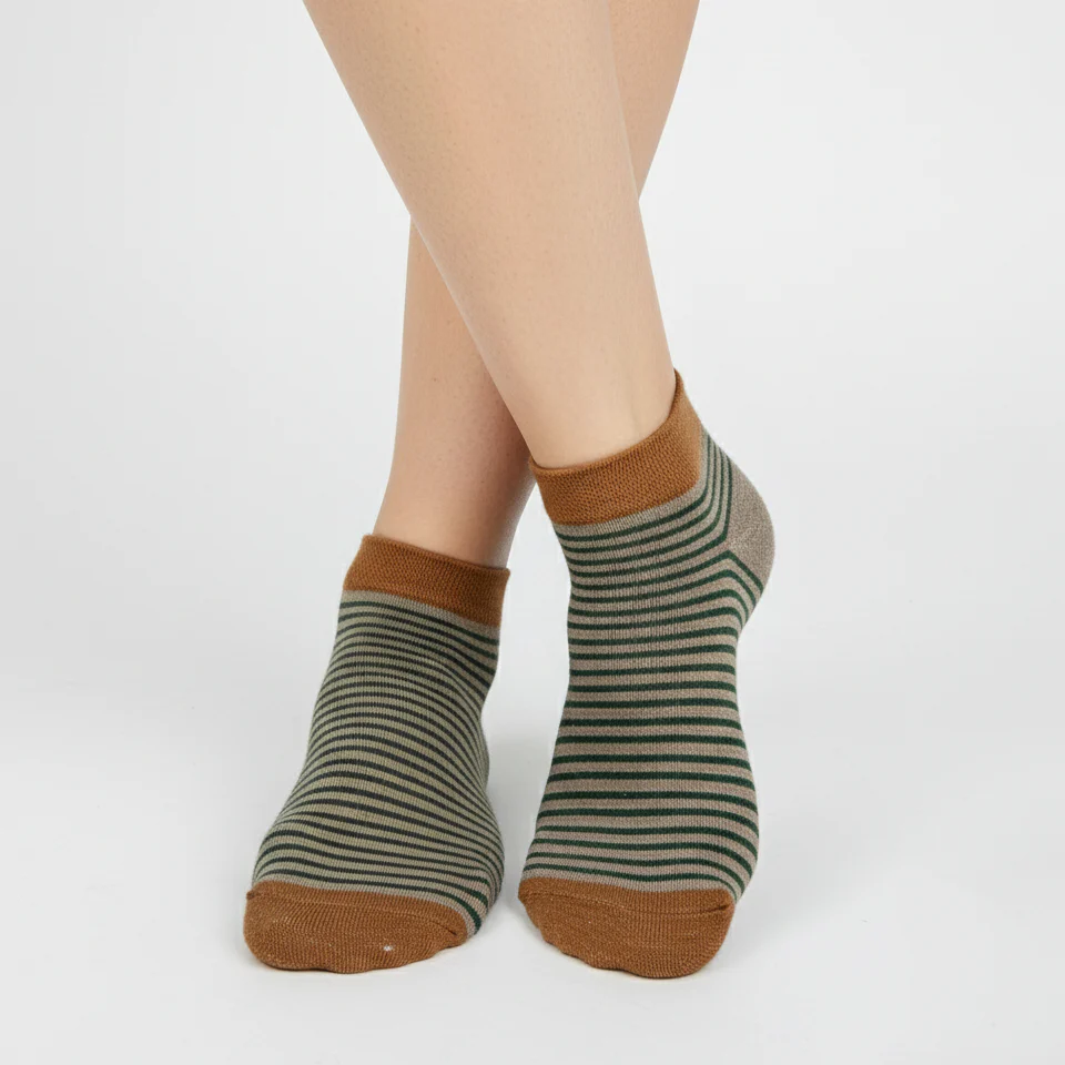FOREST CABIN STRIPE ANKLE SOCKS (KHAKI & GREEN)