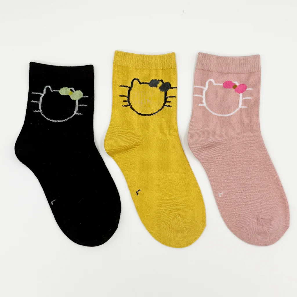 HELLO KITTY FACE PATTERN SOCKS PACK OF 3