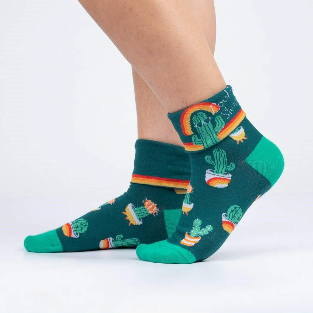 LOOKIN' SHARP TURN CUFF SOCKS