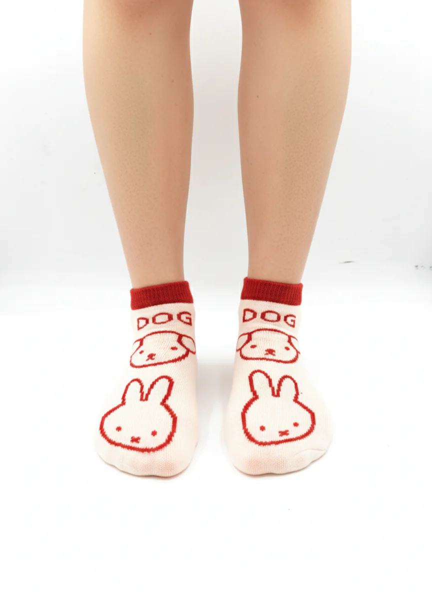 MIFFY DOG PRINT ANKLE SOCKS (RED)