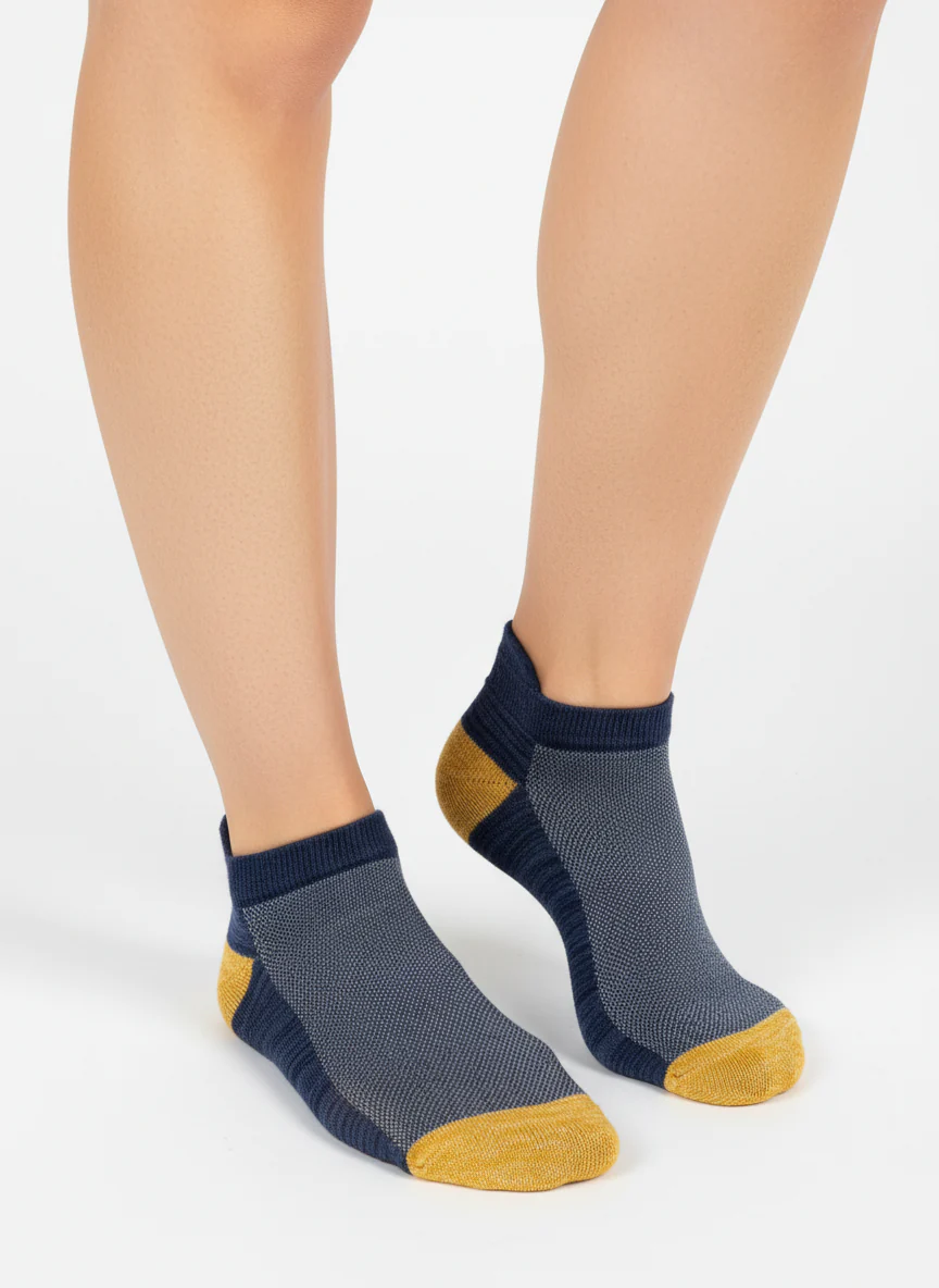 PERFORMANCE TRAINER SOCKS WITH MESH ANKLE SOCKS