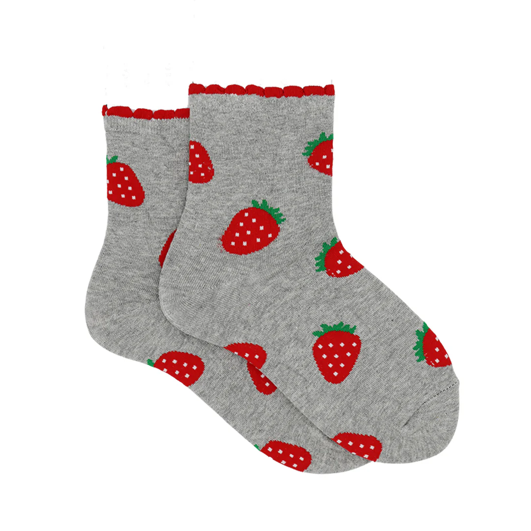STRAWBERRY ANKLE SOCKS